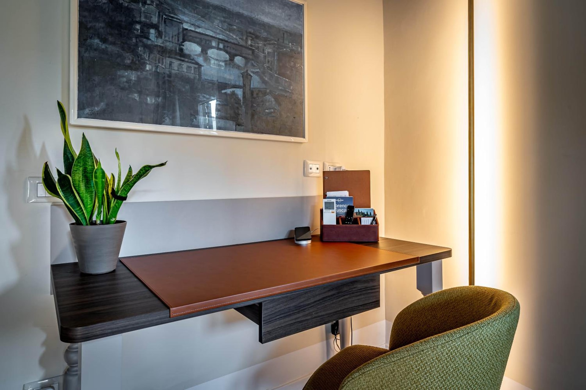 Le Torri by Dimora Collection - 18th-Century Palazzo Suites in Florence - Adults Only