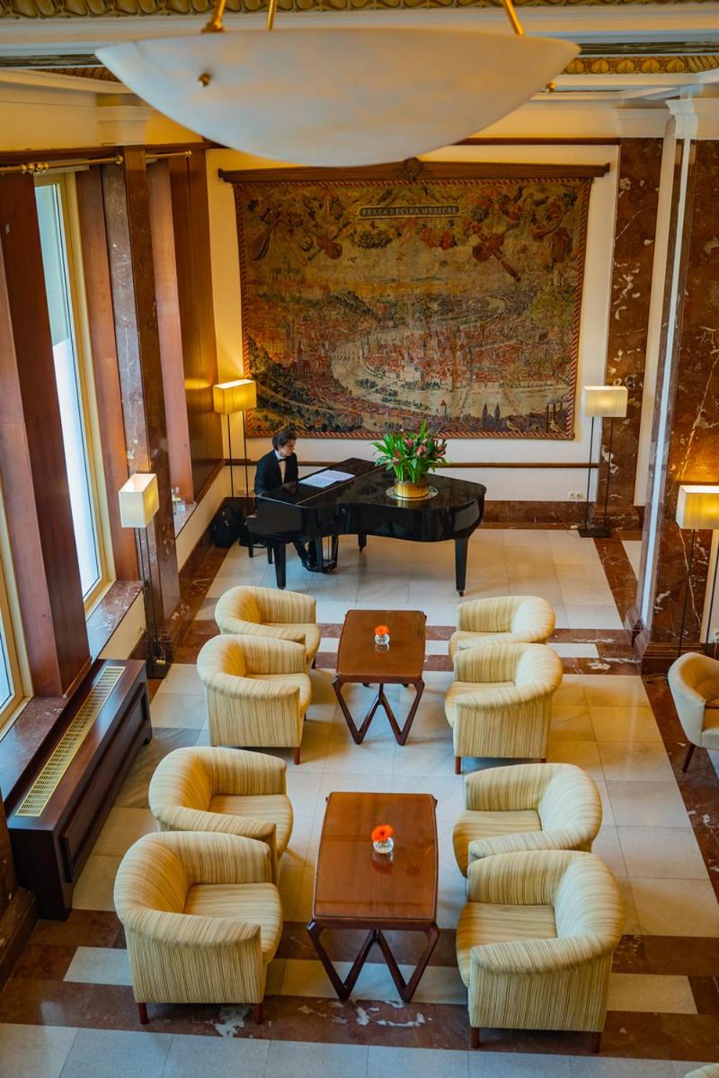 lounge