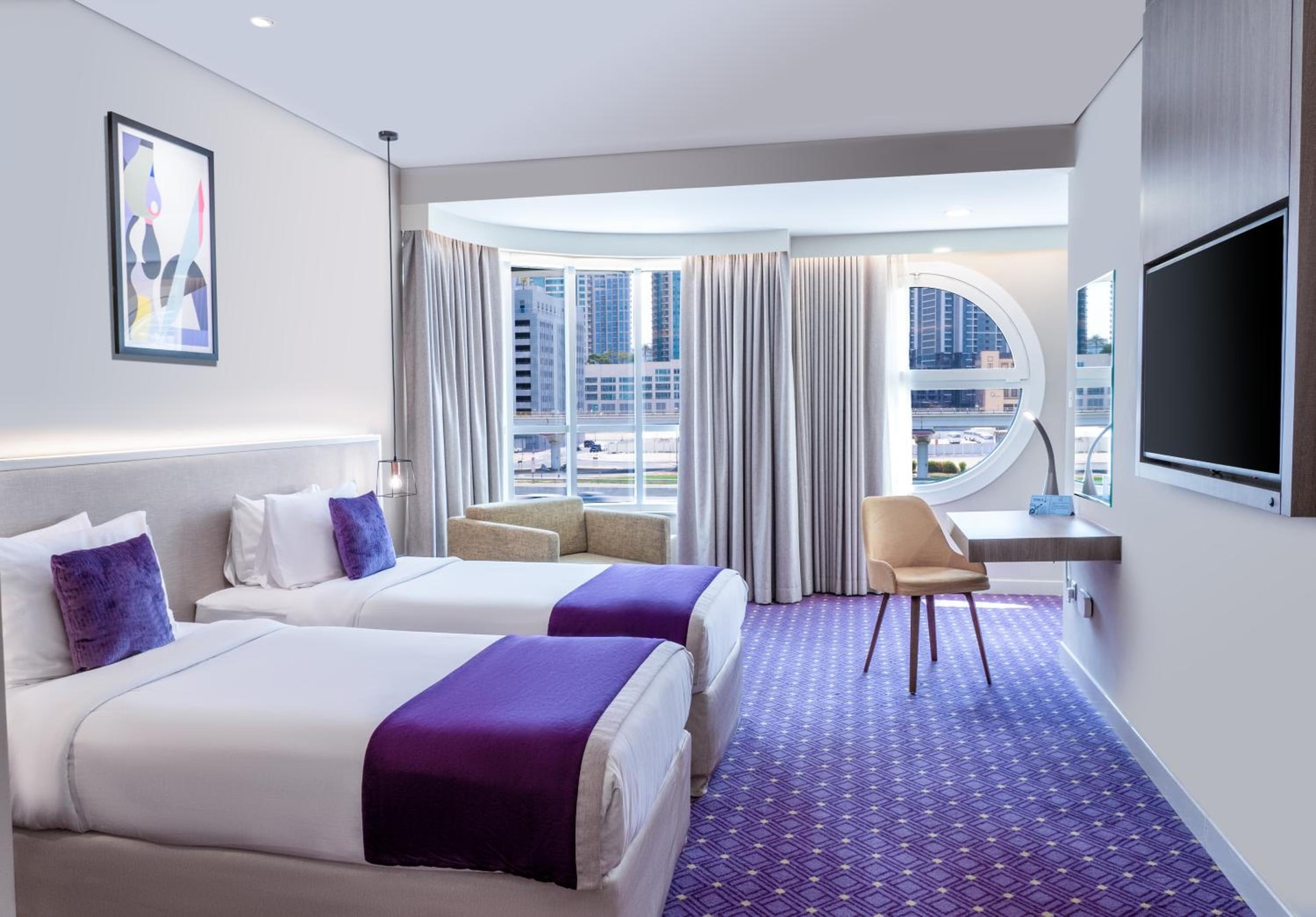 Leva Hotel and Suites, Opposite Downtown