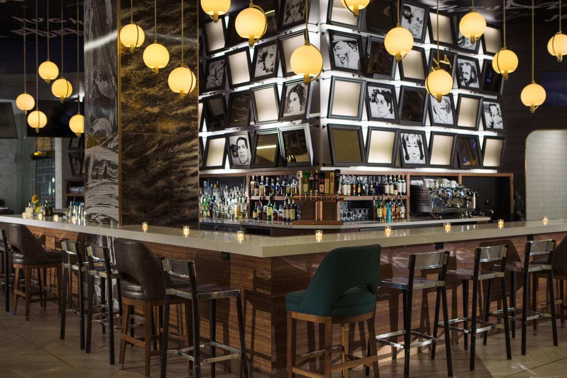 Renaissance Chicago Downtown Hotel