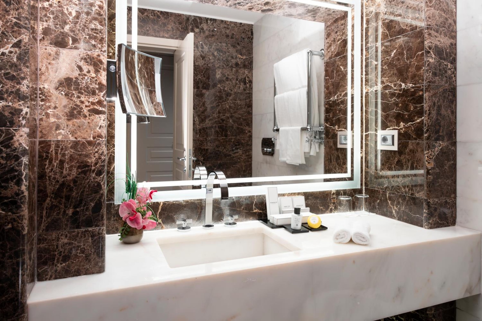 The First Arte - Preferred Hotels & Resorts