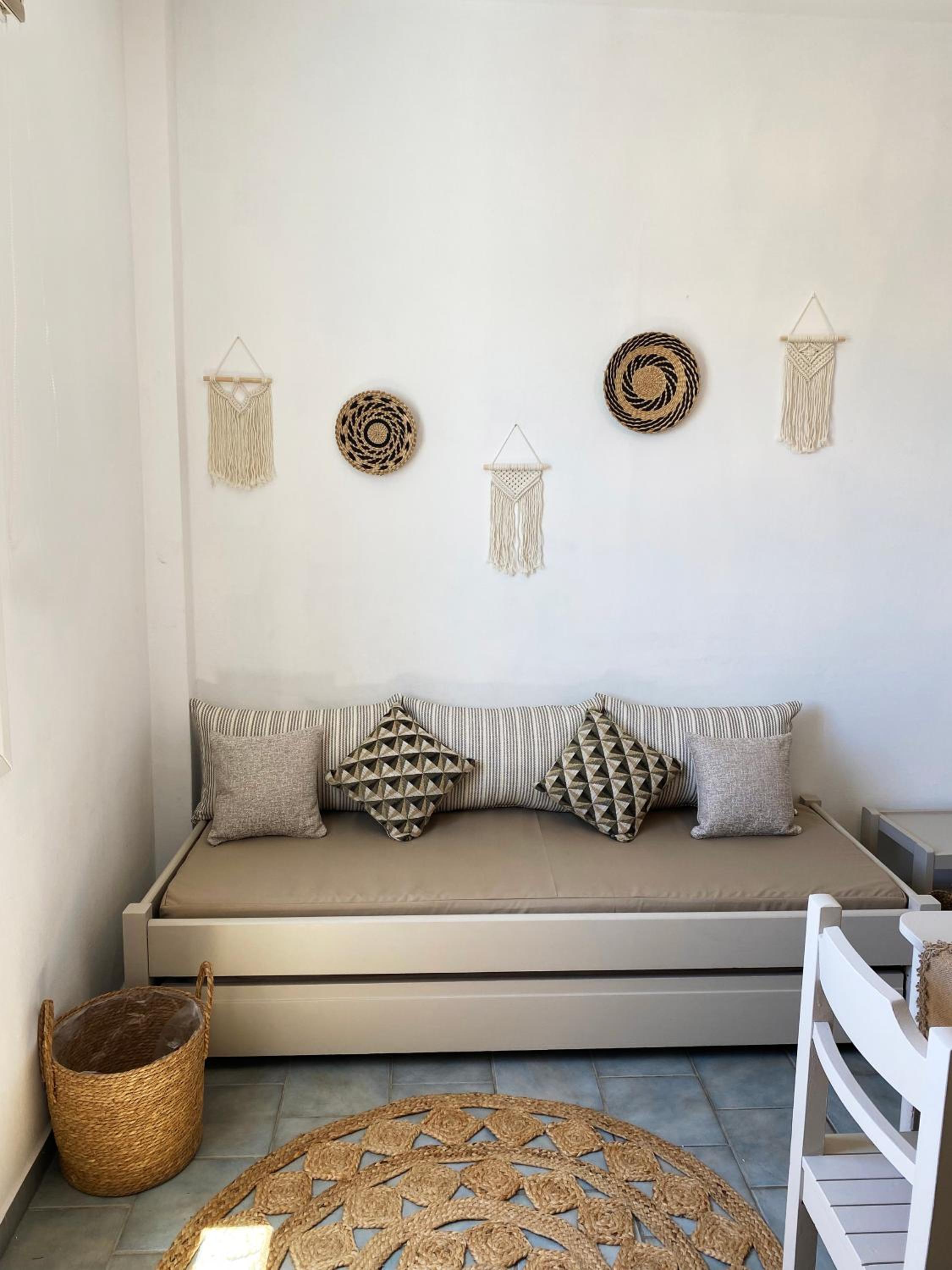 Agnadi Syros Beachfront Studios & Rooms