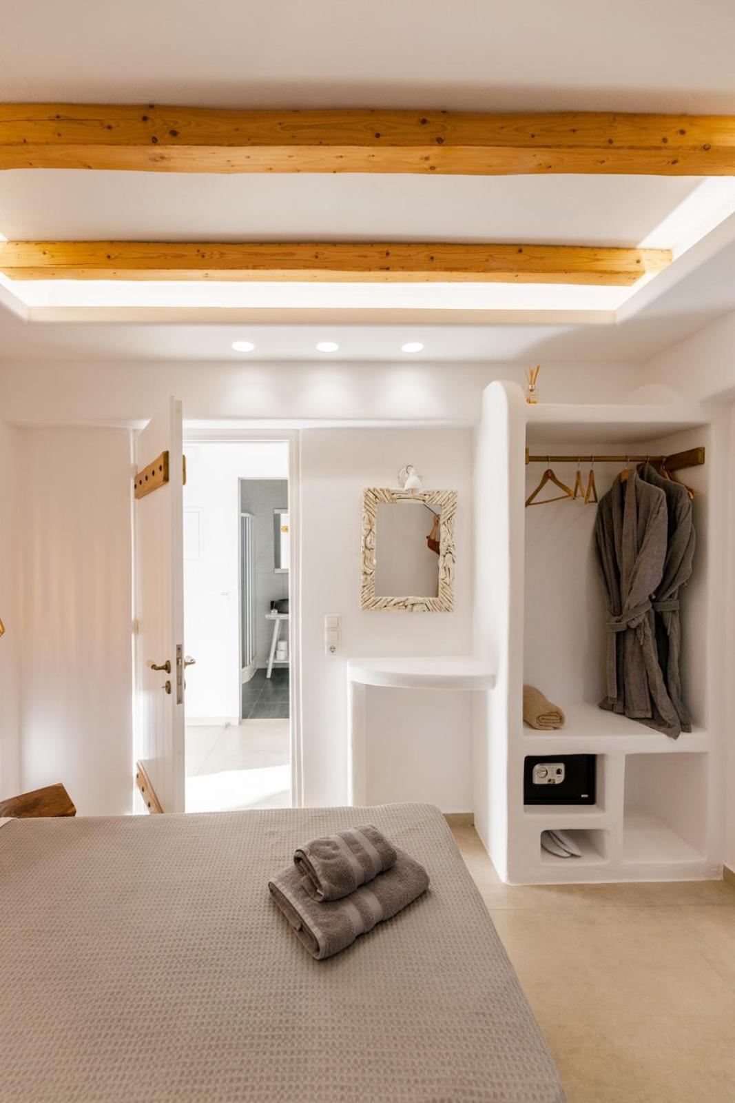 Naxos Finest Hotel & Villas