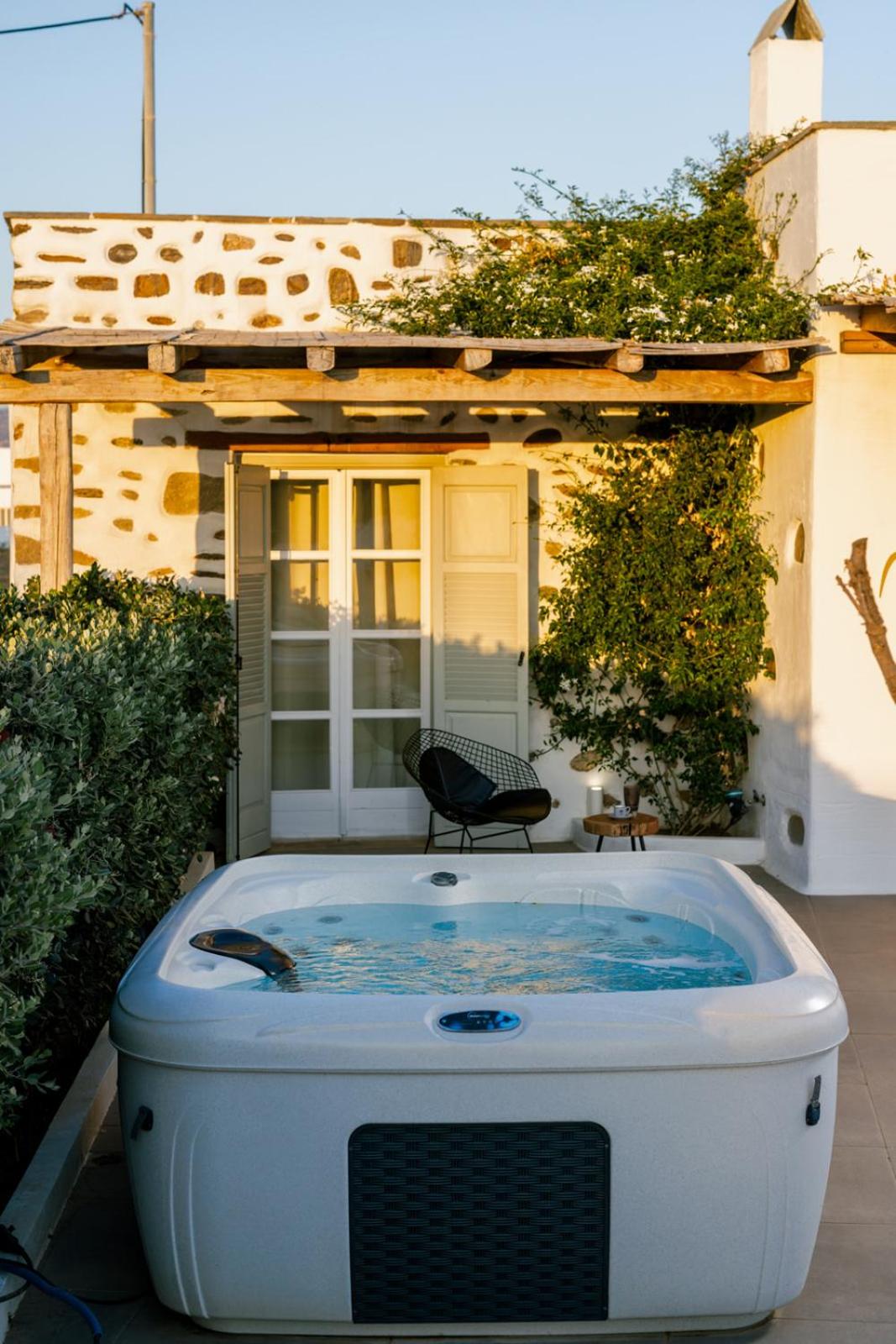 Naxos Finest Hotel & Villas