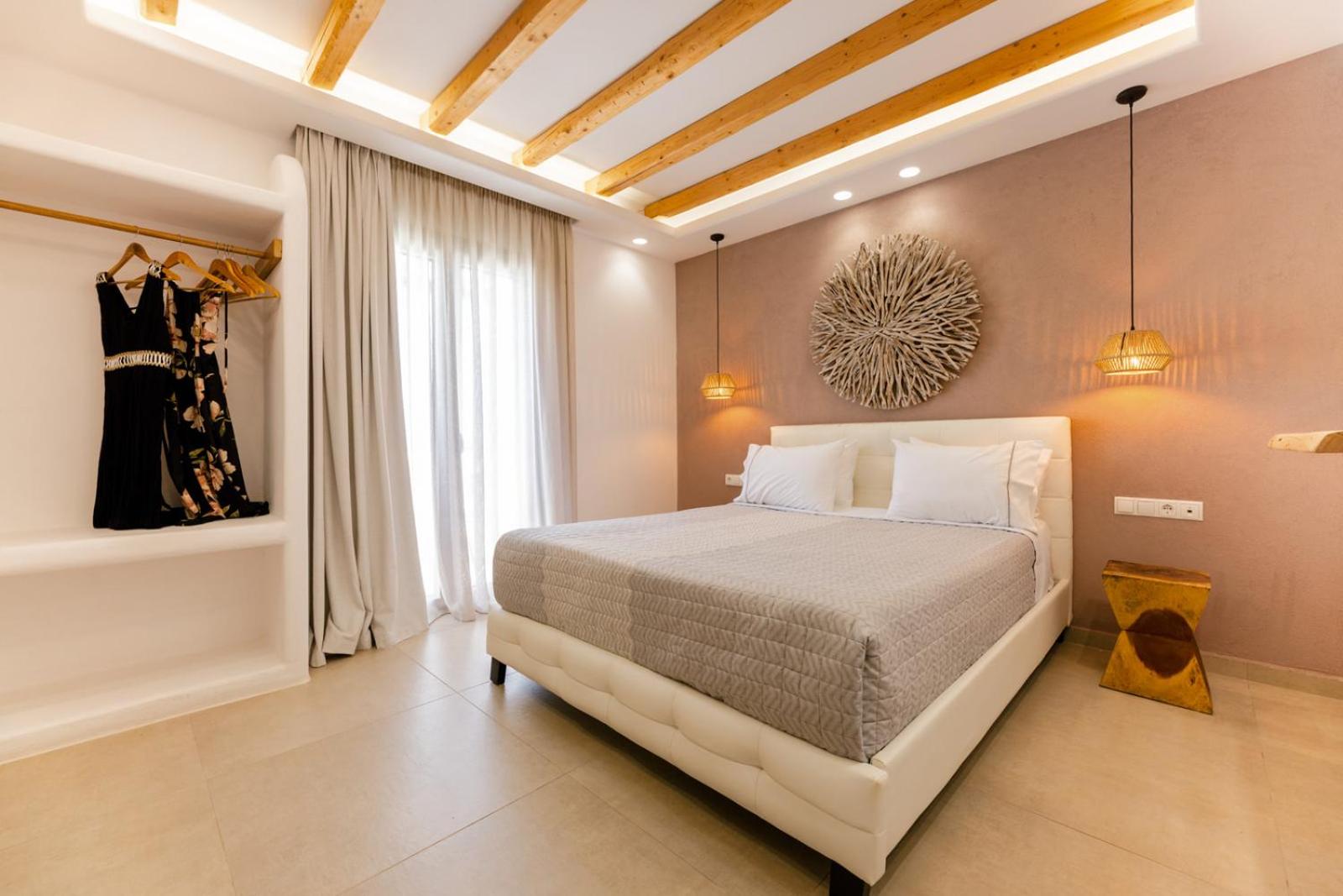 Naxos Finest Hotel & Villas