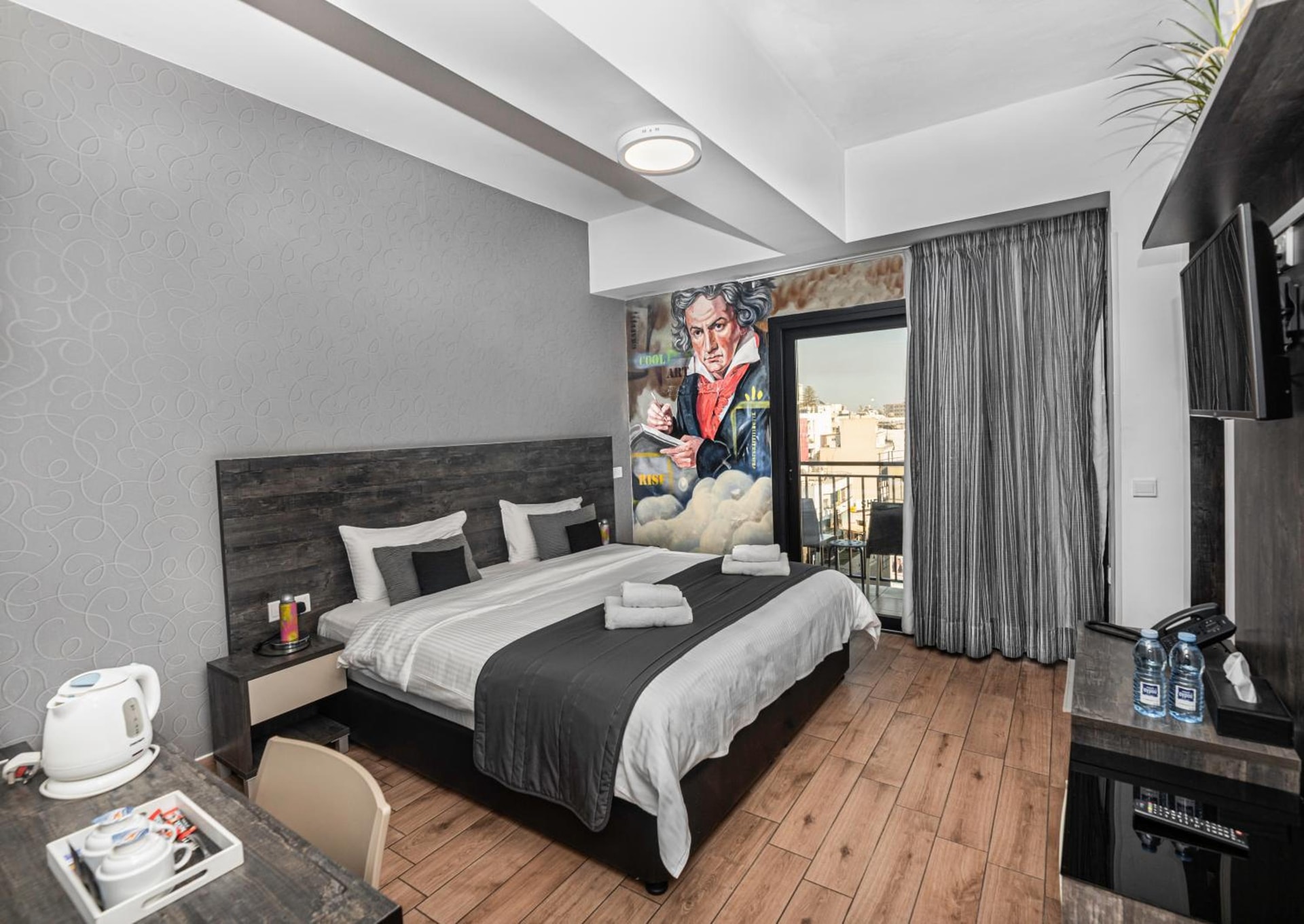 Rise Urban Art Hotel