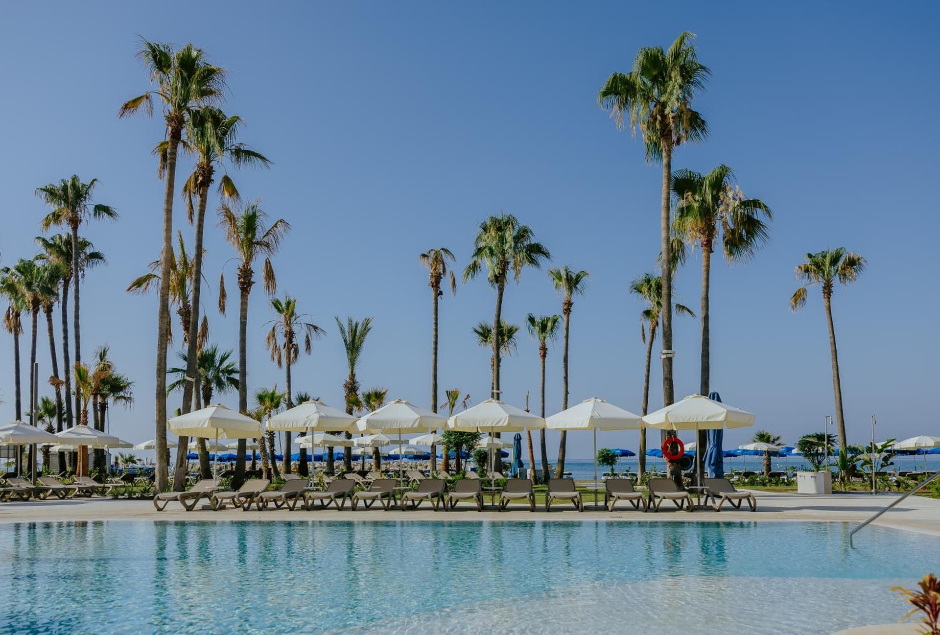 Lordos Beach Hotel & Spa