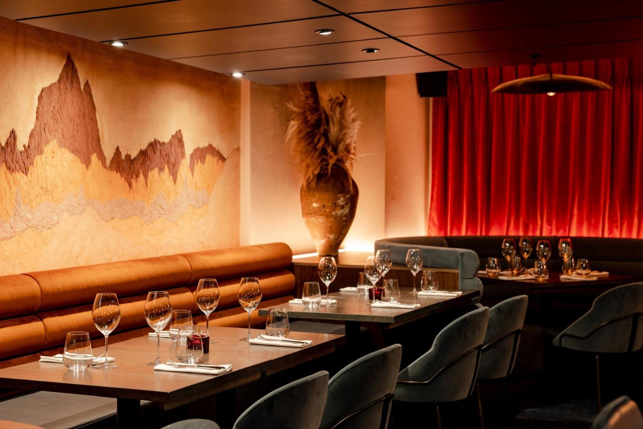restaurant