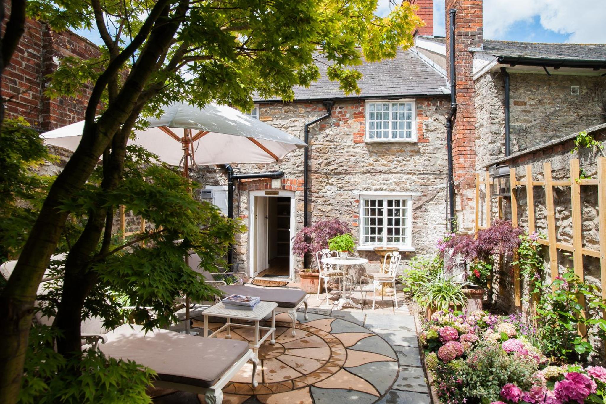 Summer Lodge Country House Hotel