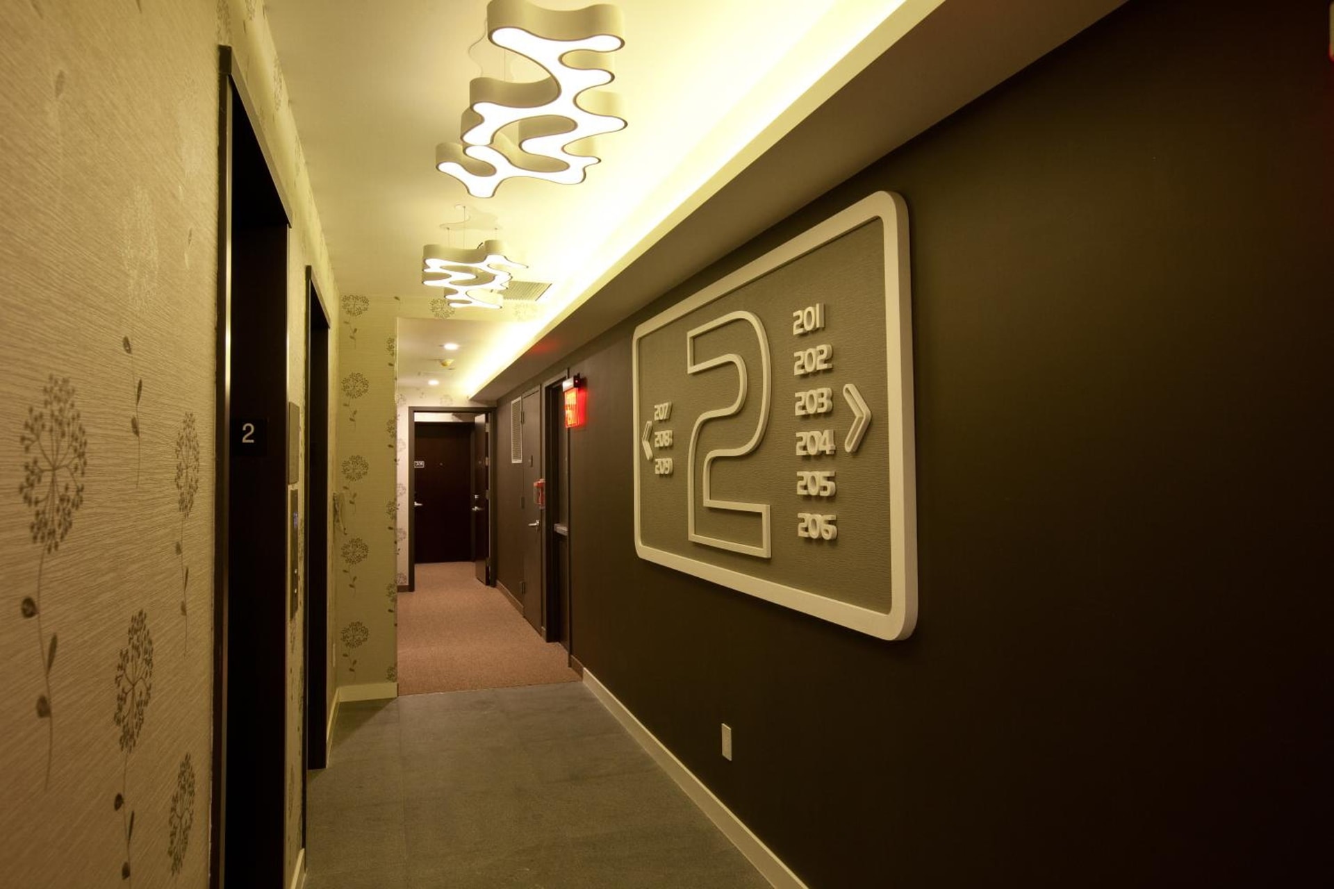 NobleDEN Hotel