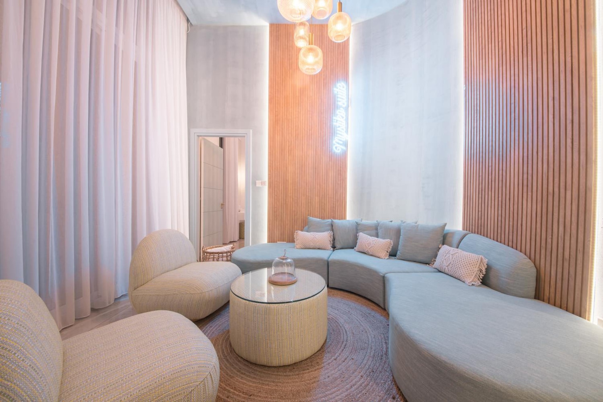 Hotel Napa Suites (Adults Only)