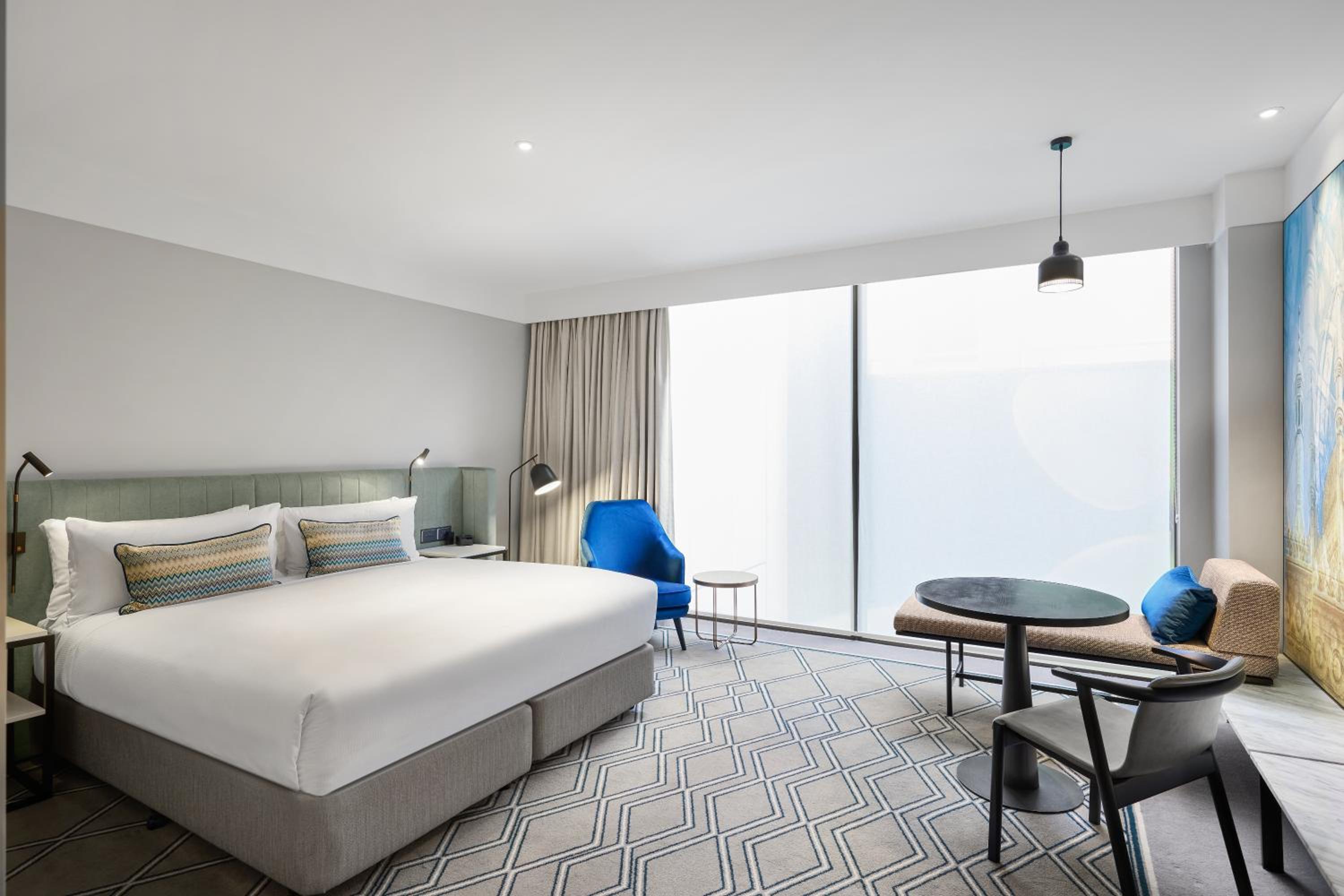 Hilton Melbourne Little Queen Street