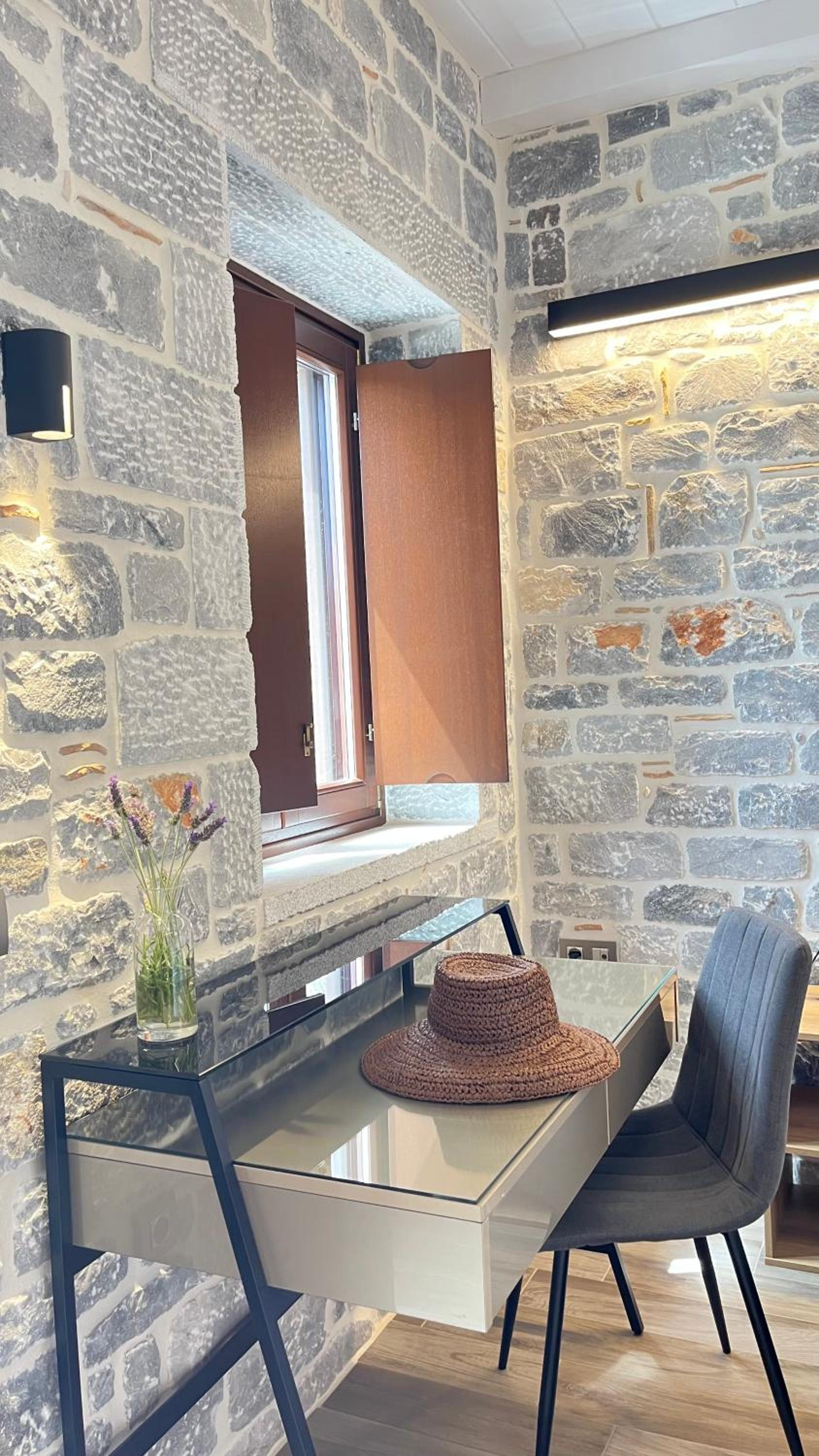 Manifest Boutique Hotel