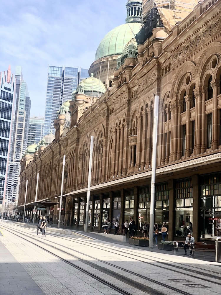 Rydges Australia Square