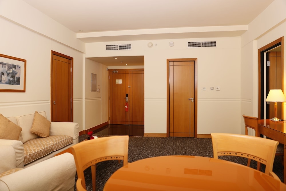 J5 Hotels - Port Saeed
