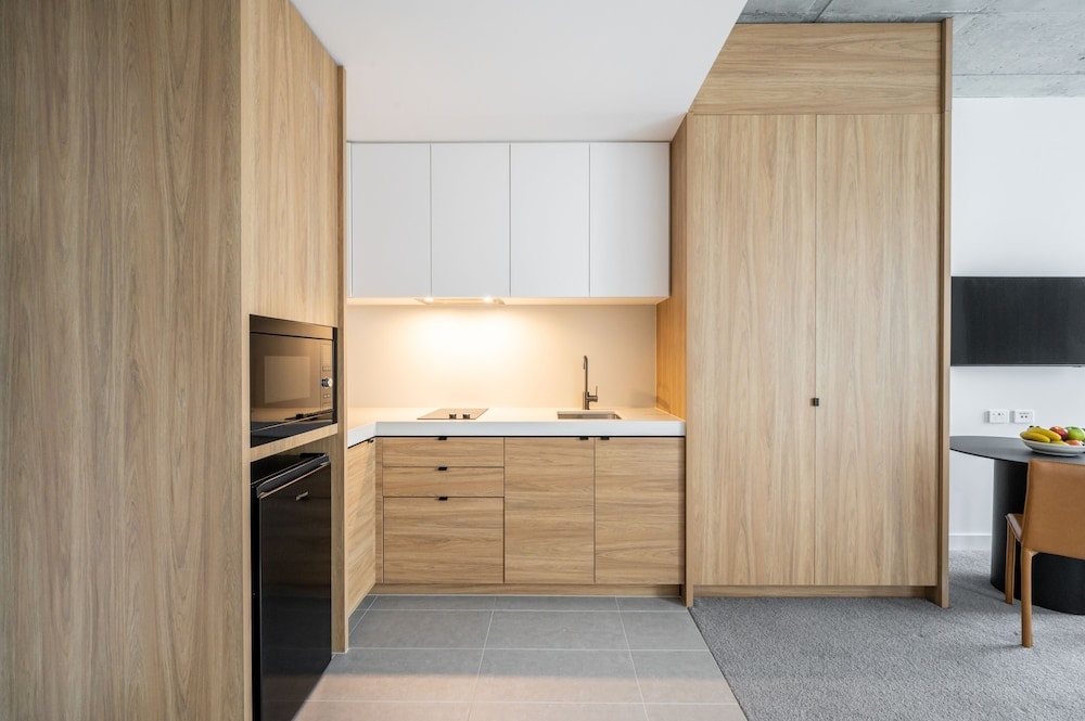 Nesuto Docklands Apartment Hotel