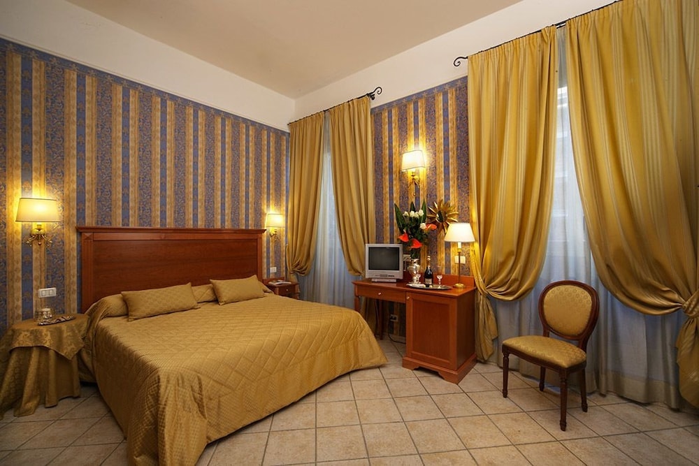 Hotel Golden