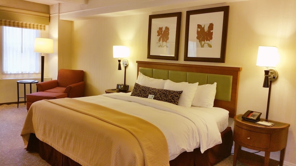 San Carlos Hotel