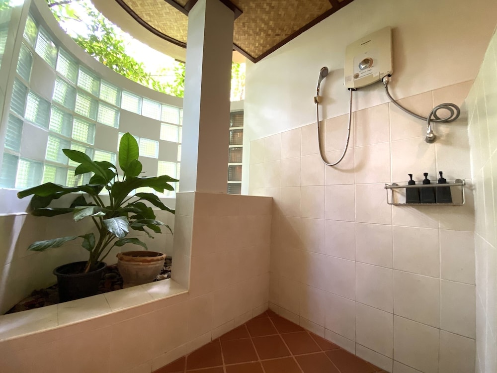 Friendship Beach Resort & Atmanjai Wellness Spa