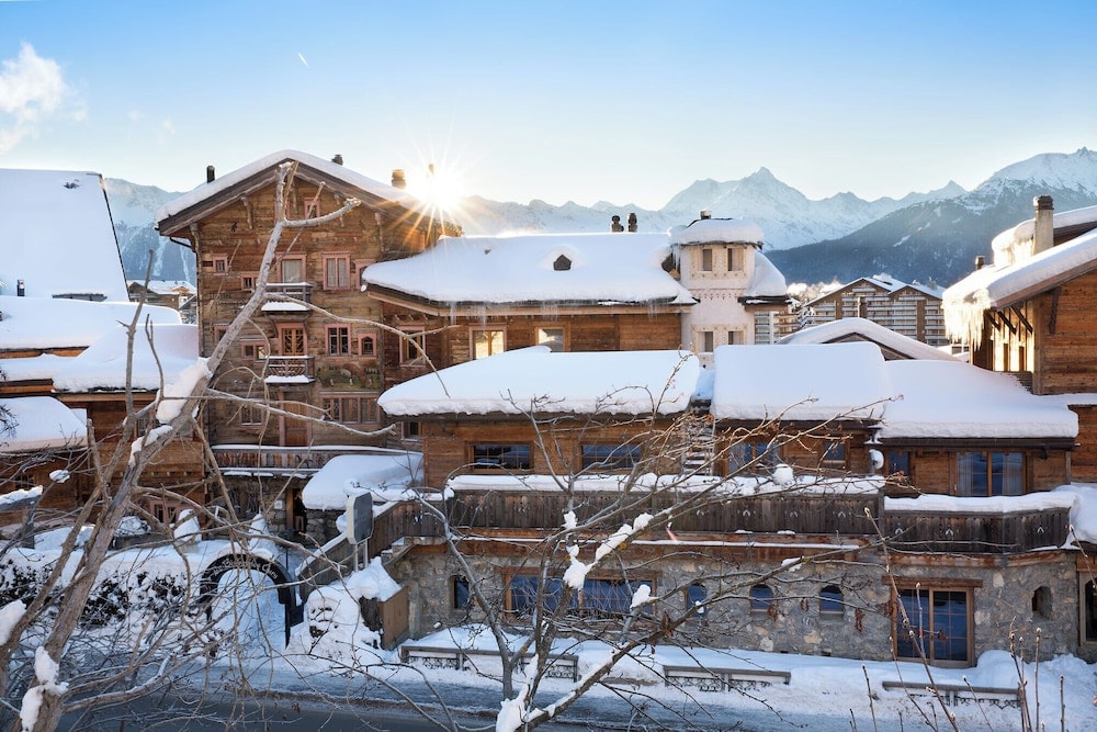 Hostellerie du Pas de L'Ours Relais et Chateaux