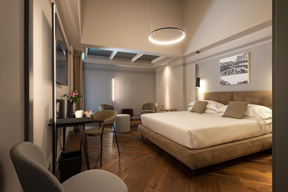 Loly Boutique Hotel