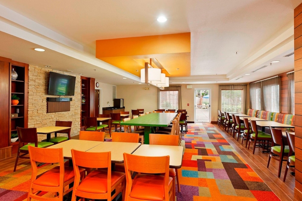 Fairfield Inn & Suites by Marriott Lake Oswego
