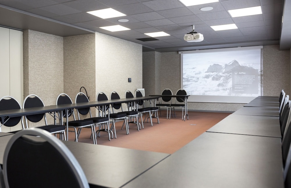 meeting & event spaces