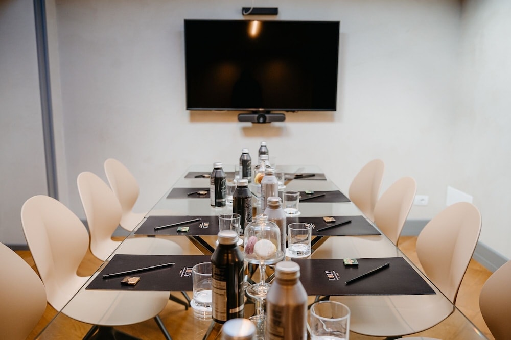 Loly Boutique Hotel