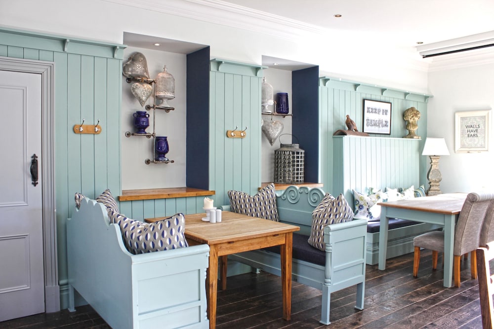 The Wheatley Arms