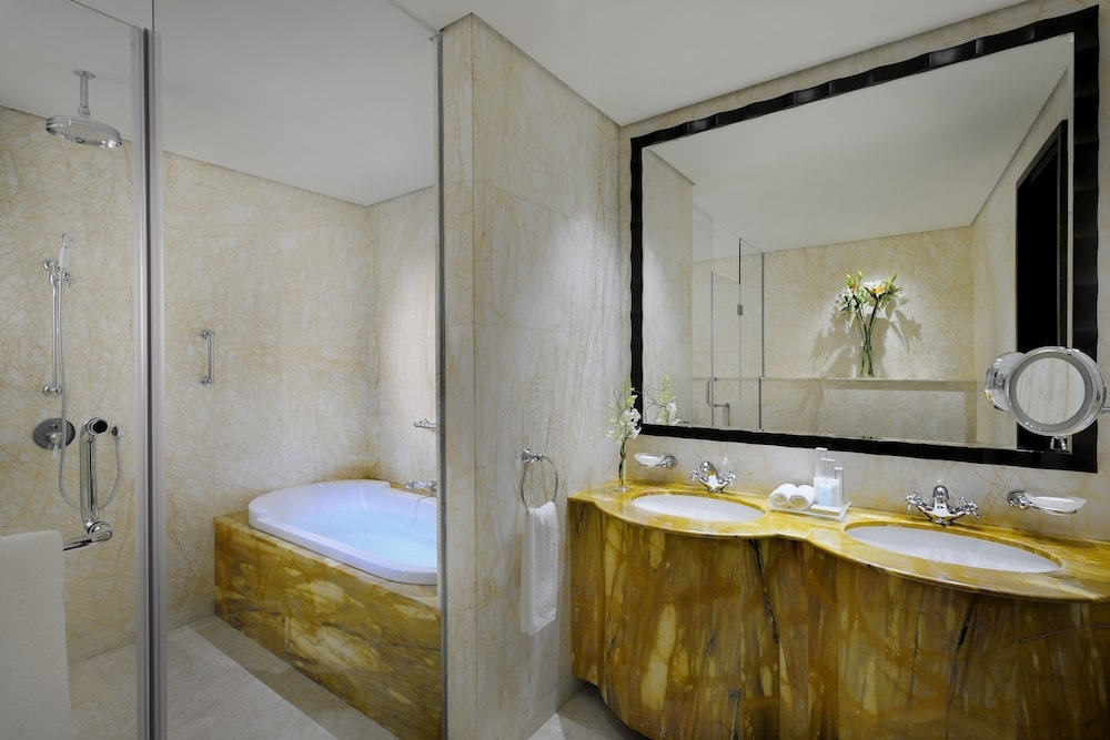 Crowne Plaza Dubai Jumeirah by IHG