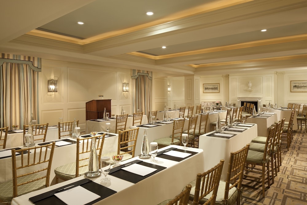 The Carlyle, A Rosewood Hotel