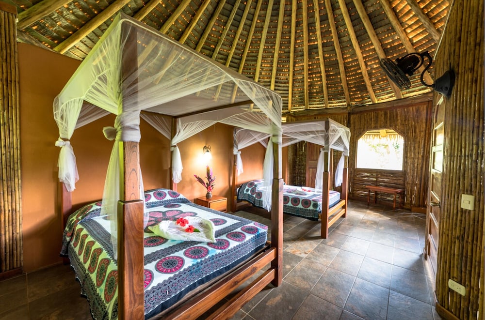 Luna Lodge