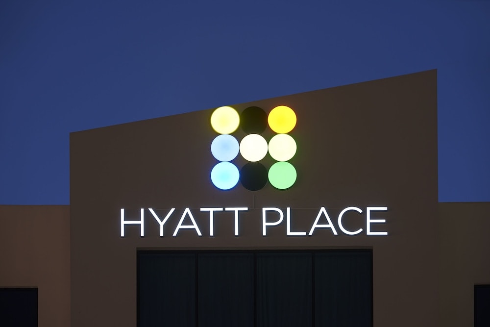 Hyatt Place Dubai Al Rigga