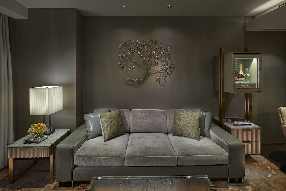 The Landmark Mandarin Oriental, Hong Kong