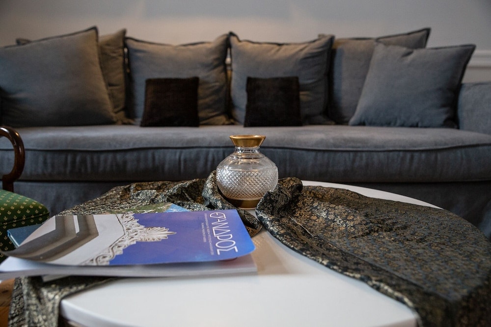 Camara Suites