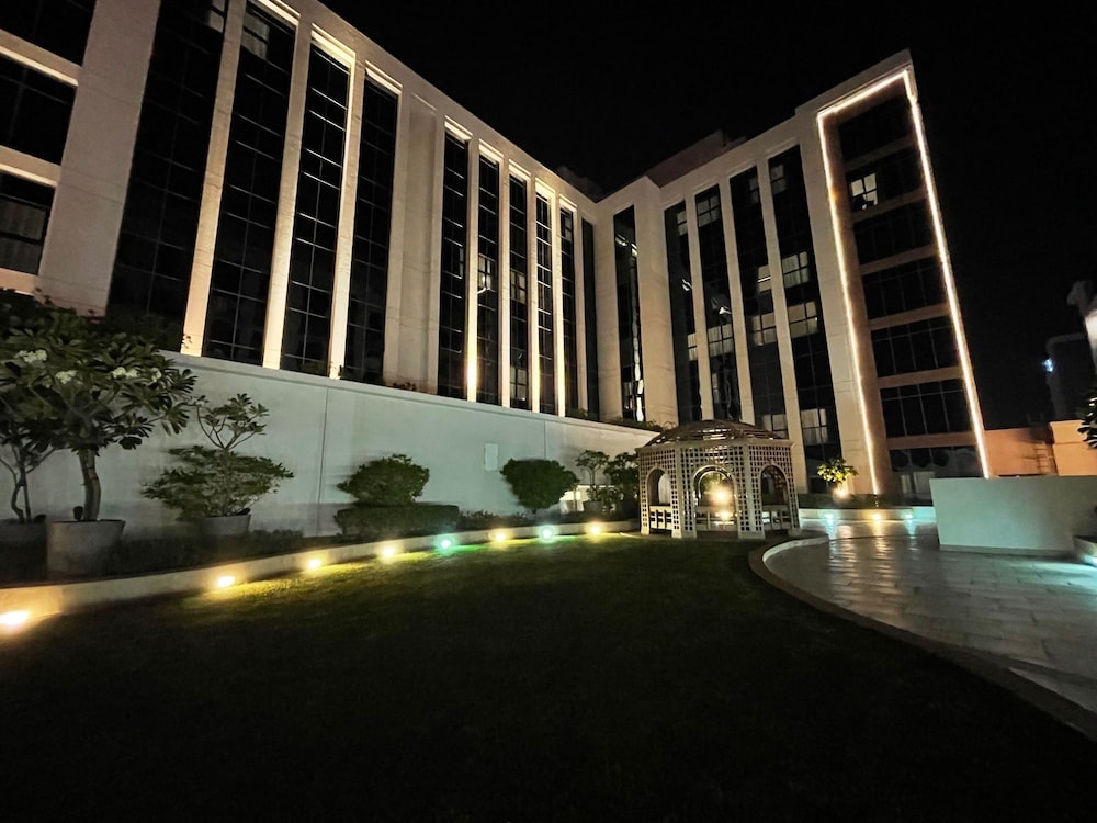 Hyatt Place Dubai Al Rigga