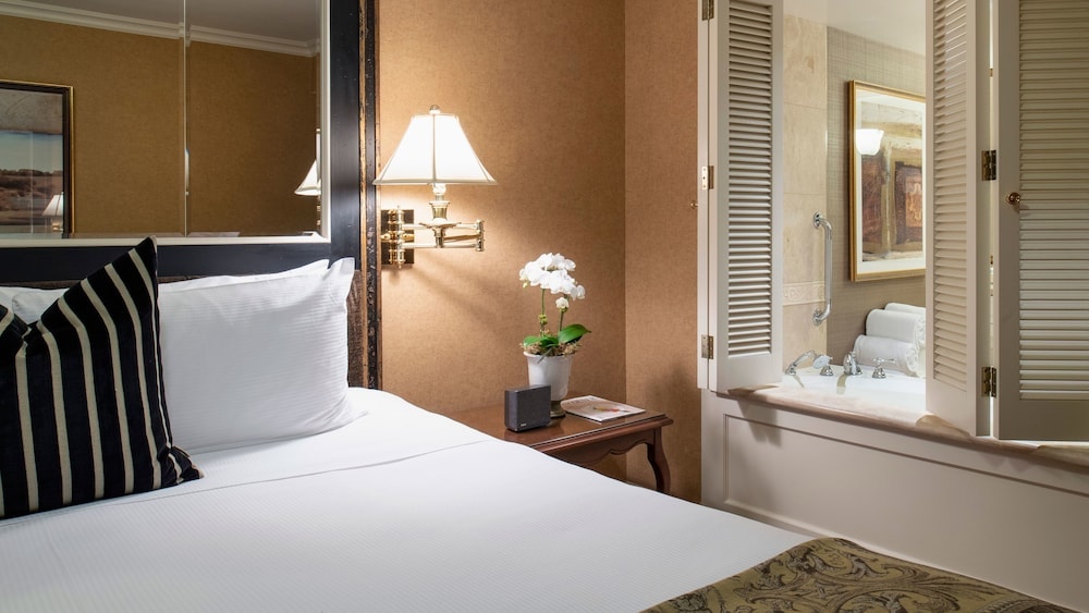 Wedgewood Hotel & Spa