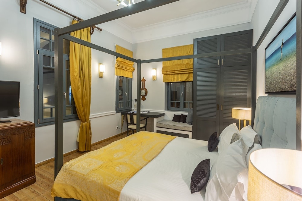 Camara Suites
