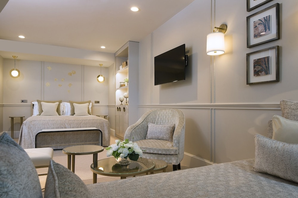 Hotel Le Narcisse Blanc & Spa