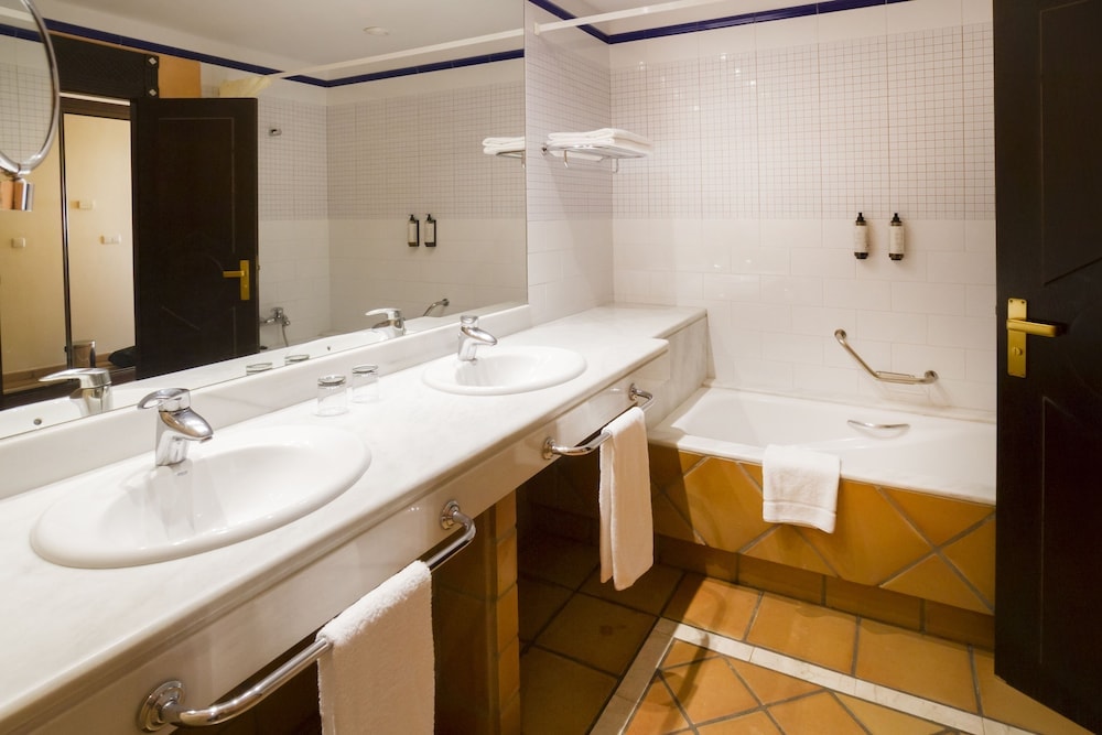 Ibersol Almuñecar Beach & Spa
