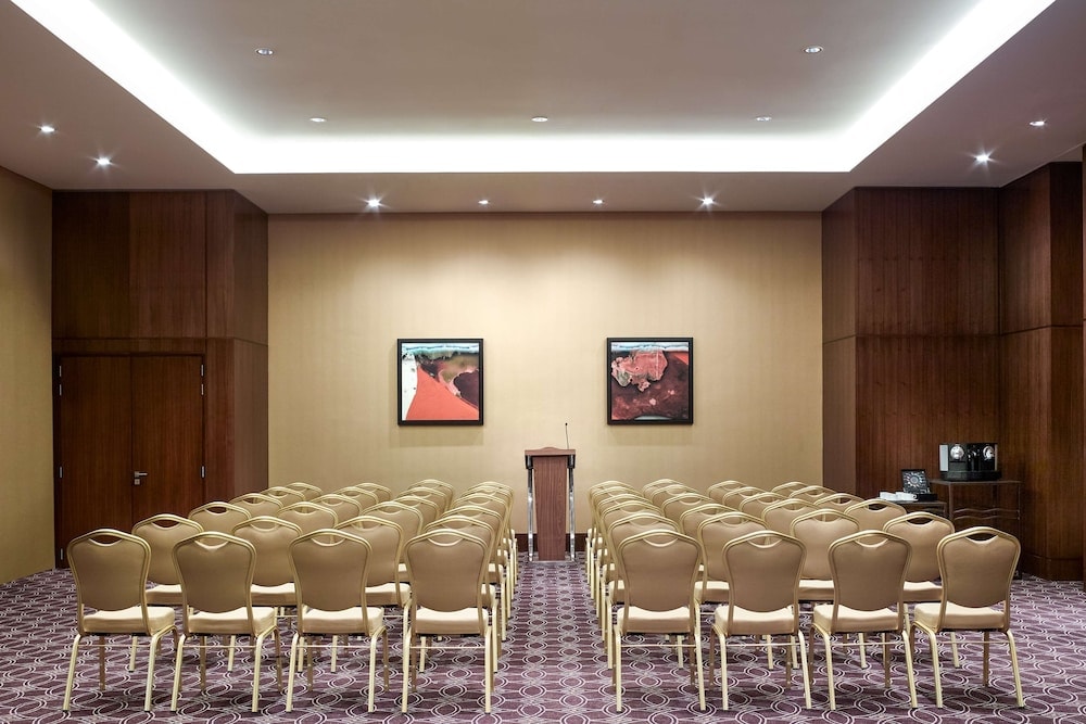 meeting & event spaces