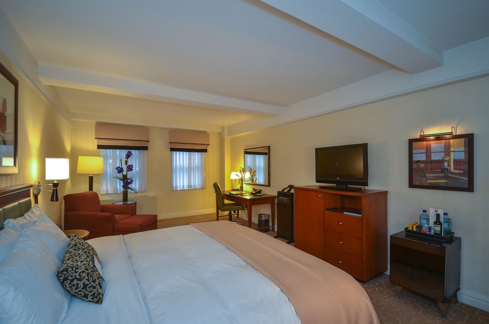 San Carlos Hotel
