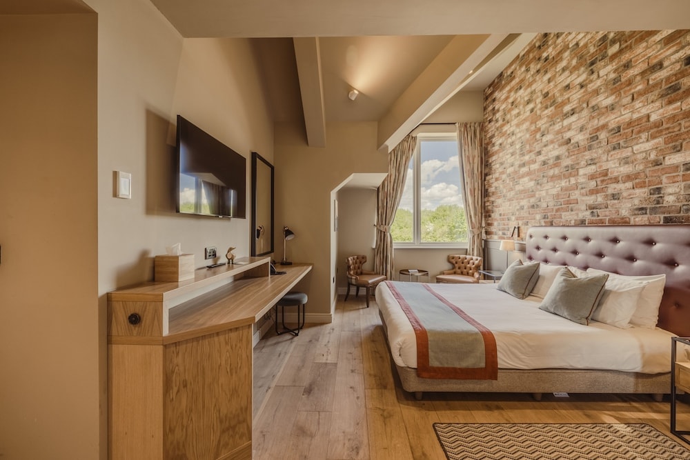 Sandburn Hall Hotel
