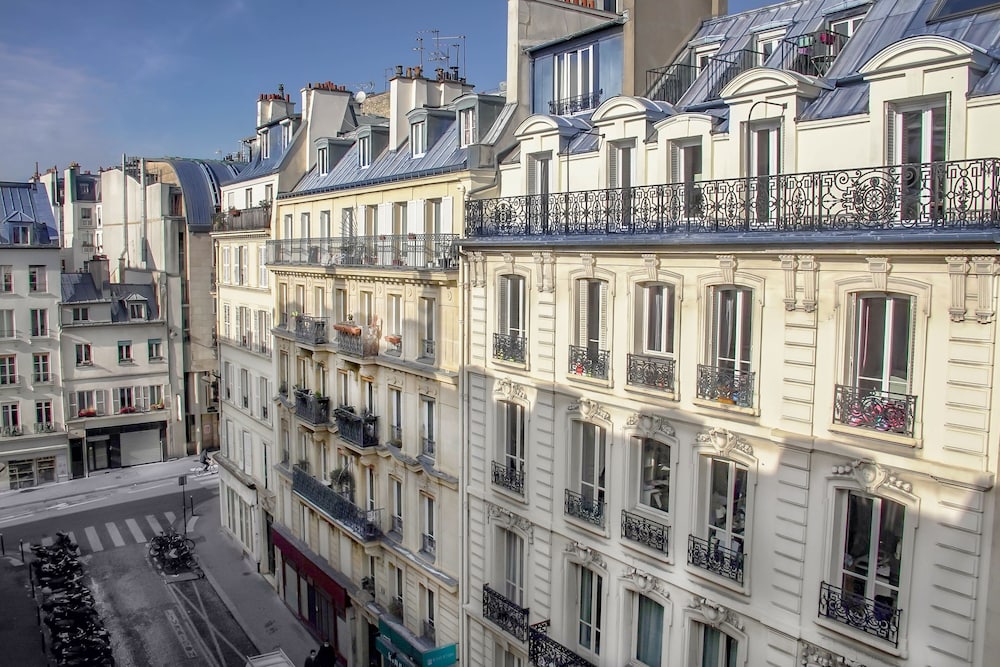 Maison Mère