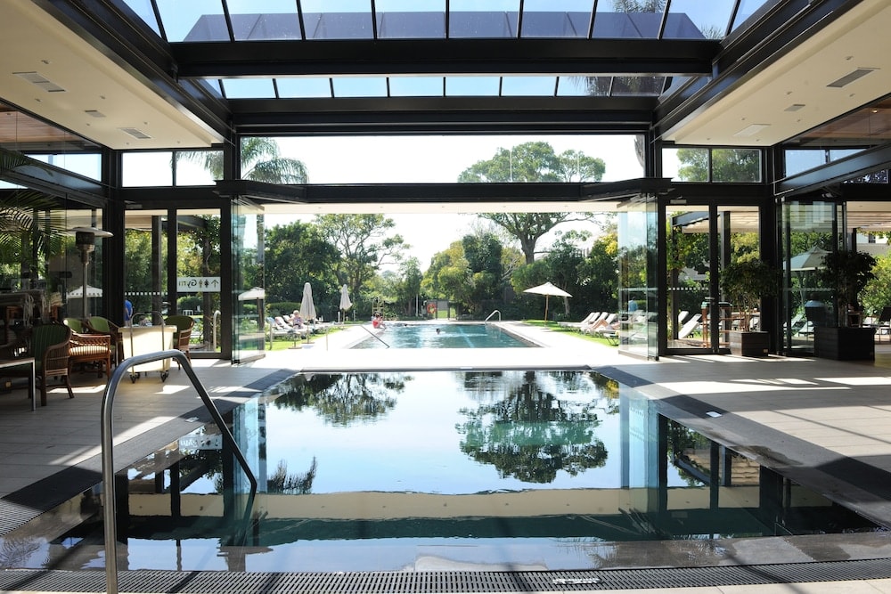 Vineyard Hotel