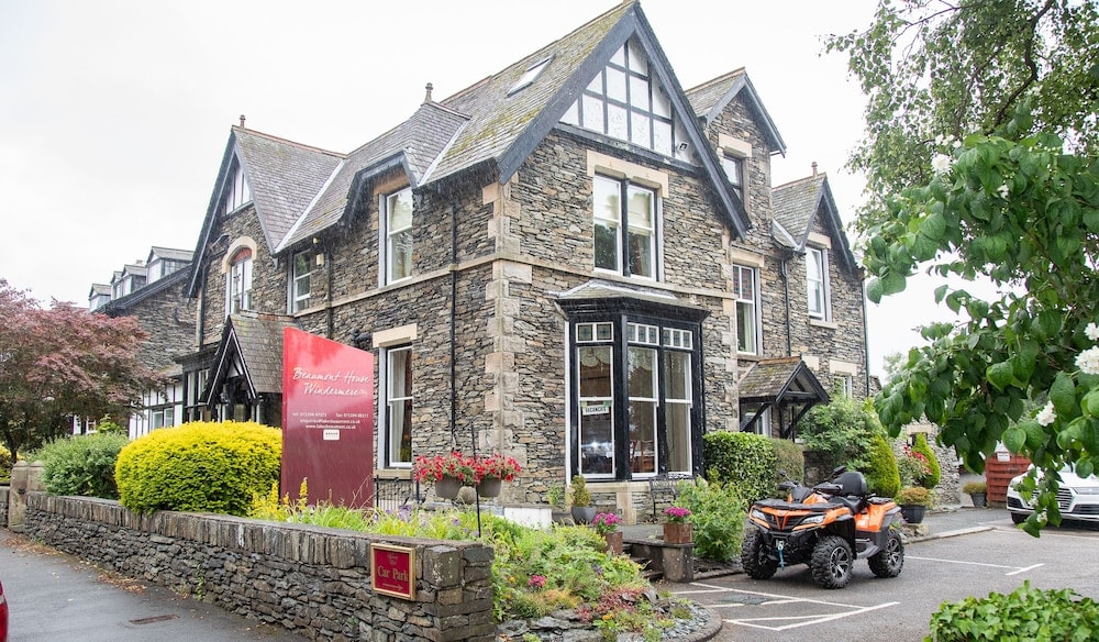 Beaumont House with FREE off-site Health Club - Adults Only