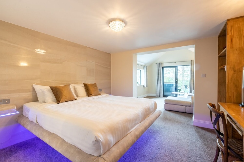 Lakes Hotel and Spa